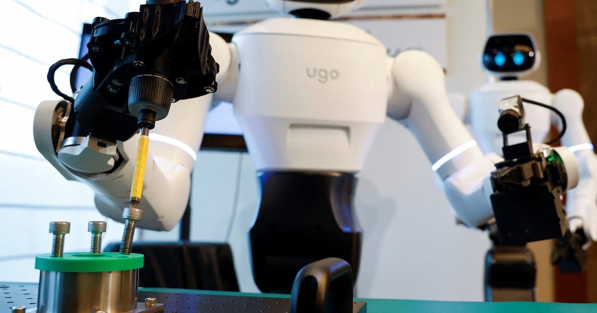 Un robot con IA debutó en un hospital de Nagoya y ya piensa en fábricas y aseguradoras