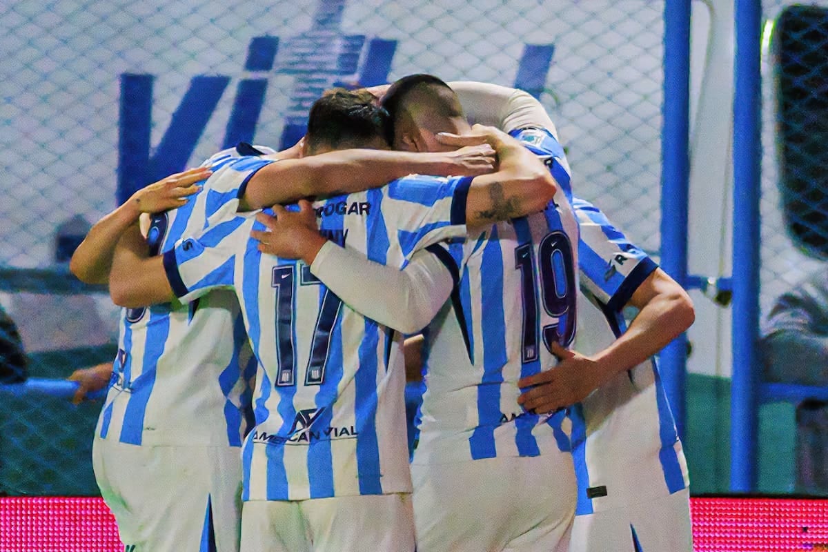 Racing se destapó en Río Cuarto y se prendió en el Clausura con la era interina de Romero