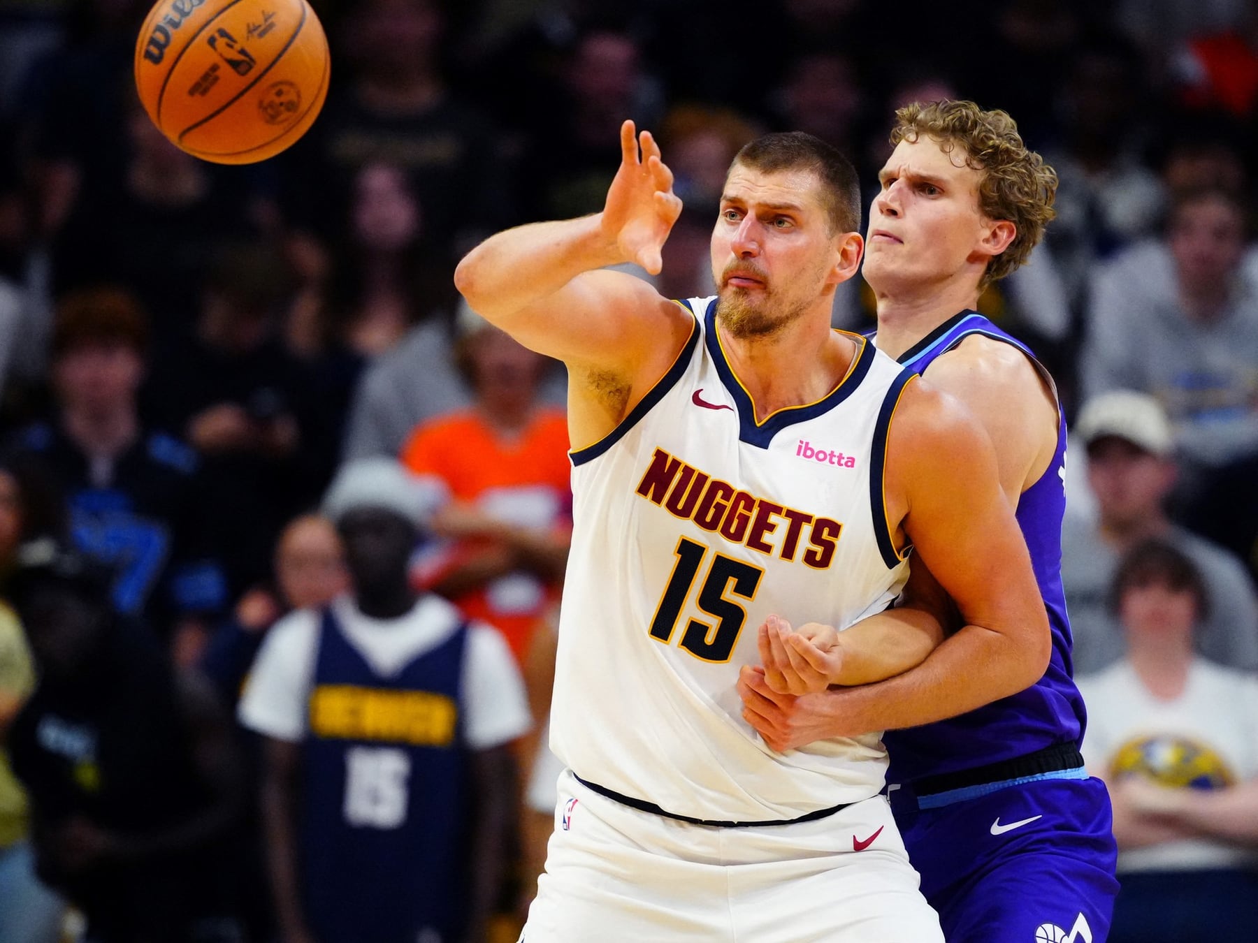 Jokic mostró su magia en la derrota: Denver cayó en su primera prueba de pretemporada