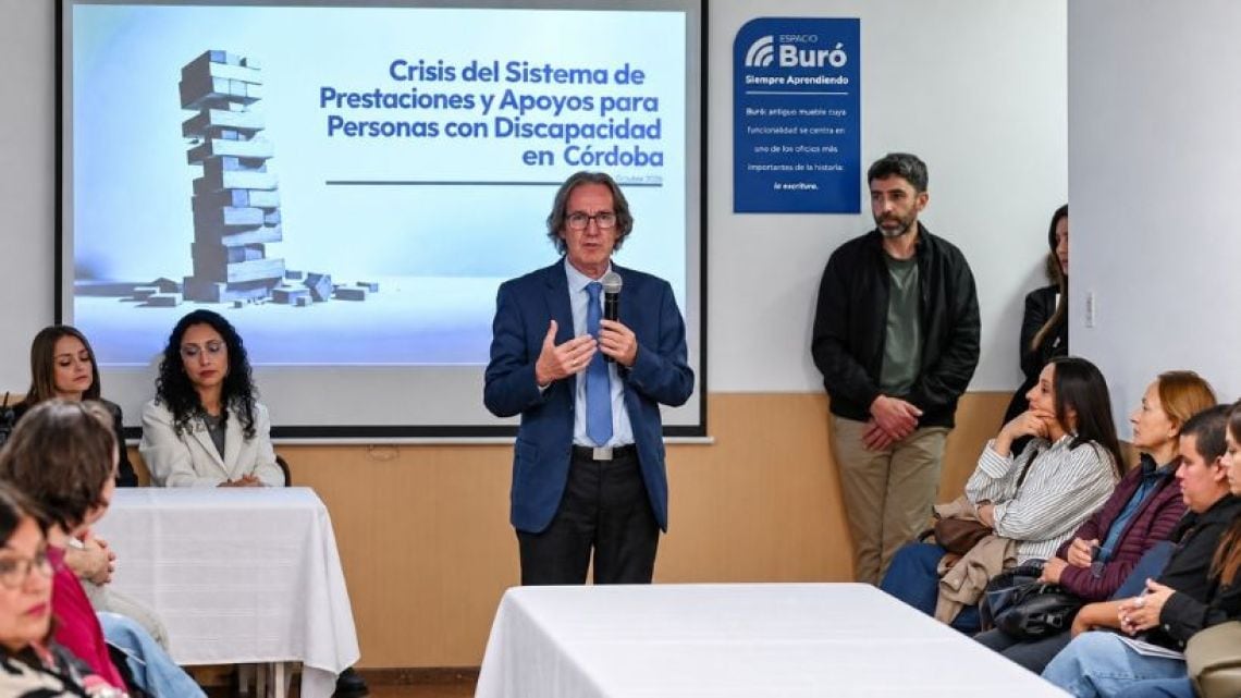 Córdoba: la Defensoría del Pueblo describió demoras de hasta catorce meses para acceder a terapias, prótesis y medicamentos