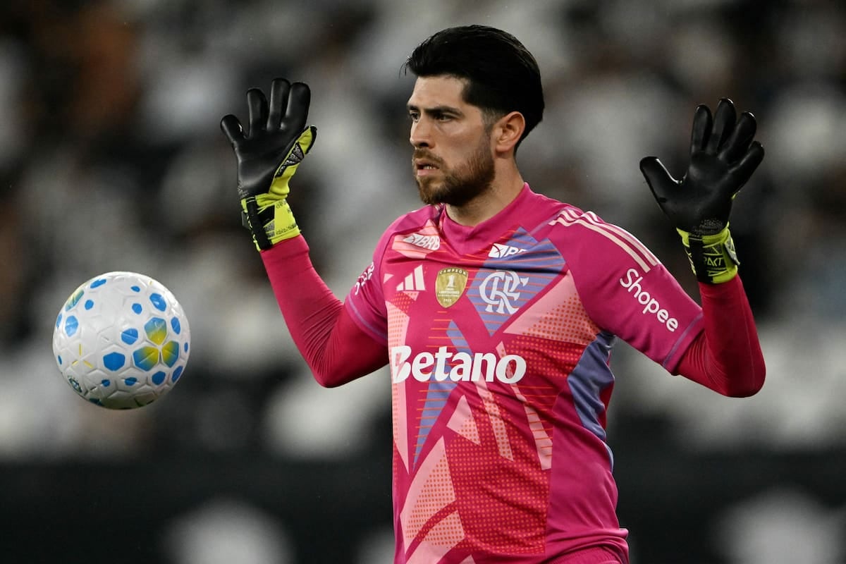 Rossi, otra vez en el ojo de la tormenta: el error que le cambió la noche a Flamengo en Vila Belmiro