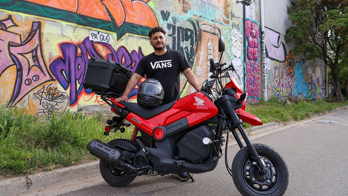 Un mecánico de Neuquén vende su taller, deja todo en noviembre y se lanza en una moto de 125 cc hasta Alaska
