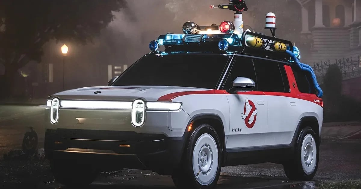 Bill Murray, otra vez Venkman, ahora al volante de una camioneta eléctrica con alma de Ecto-1