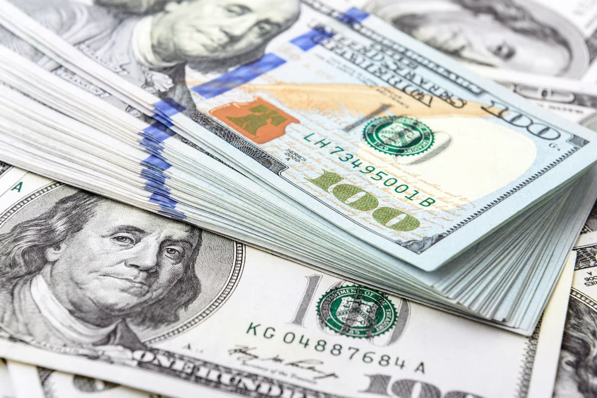 Tras el fin de semana largo, el dólar oficial se mantiene en $1.535 y la City marcó 1,8% de inflación en septiembre