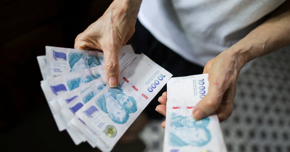 La mora se muda a las billeteras: casi 2 de cada 10 jóvenes argentinos arrastran una deuda vencida con plataformas digitales