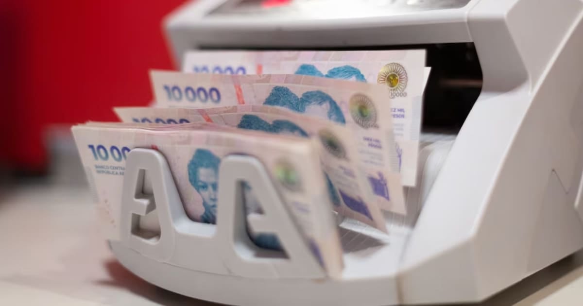 Bancos obligados a canjear billetes deteriorados a cualquier persona, incluso sin cuenta en la entidad