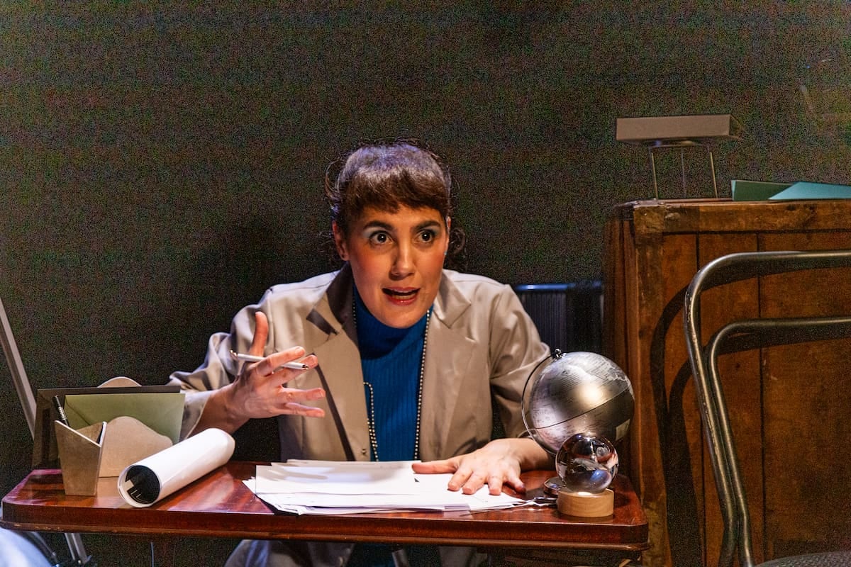 Marina, la científica que perdió todo menos las estrellas: una historia de traición y vocación llega a Villa Crespo
