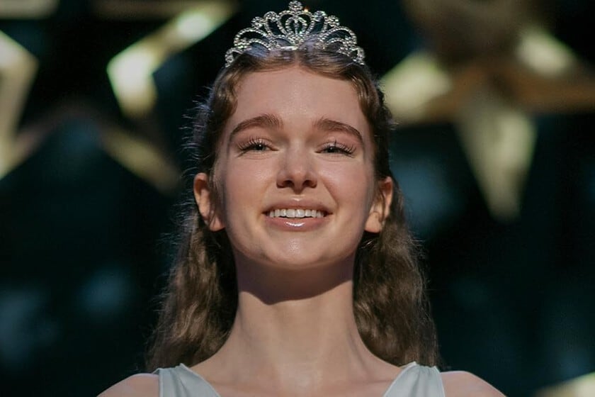 Carrie seguirá su camino después del baile